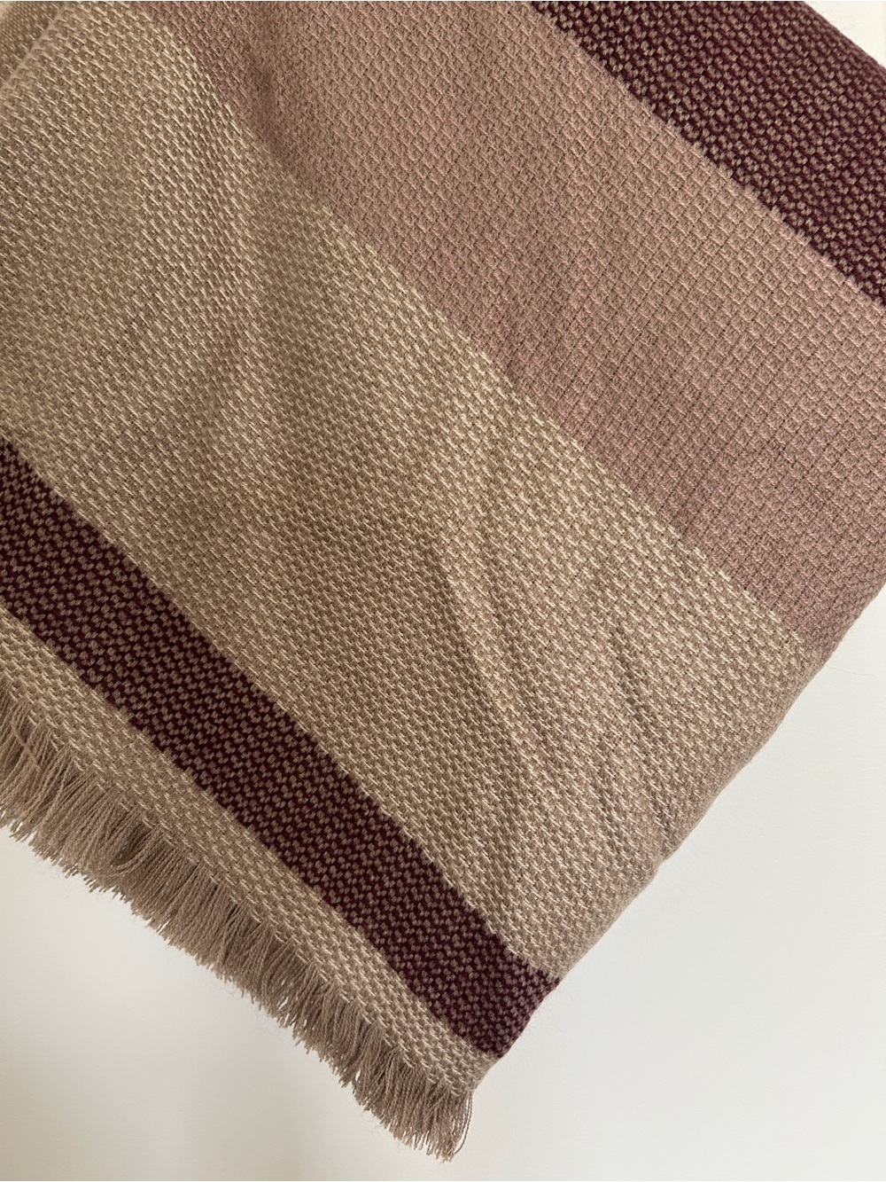 NEW Roots blanket scarf - Picture 4 of 6